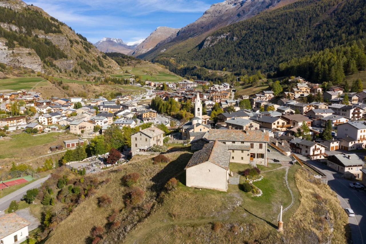Fleurs Et Neige Lanslevillard Exterior foto